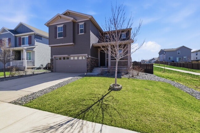 Photo - Beautiful Corner Lot, 3 Bedroom, 2.5 Bath with privacy fences and huge backyard!