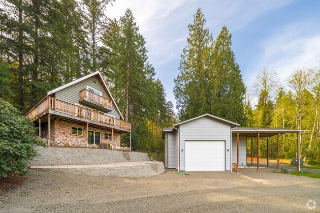 Building Photo - Updated 4 bed 2 1/2 bath Central Kitsap ho... Rental