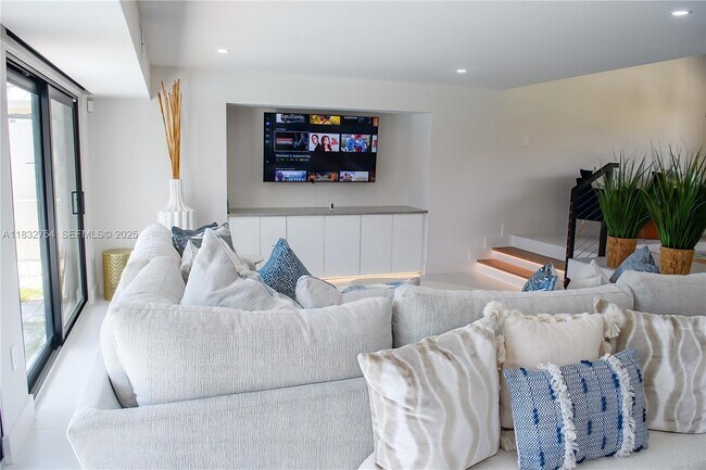 Photo - 1240 NE 27th Terrace