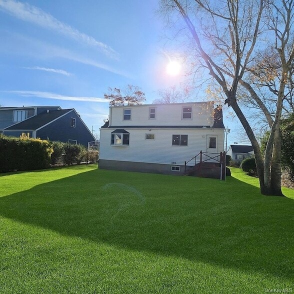 Building Photo - 113 Yoakum Ave