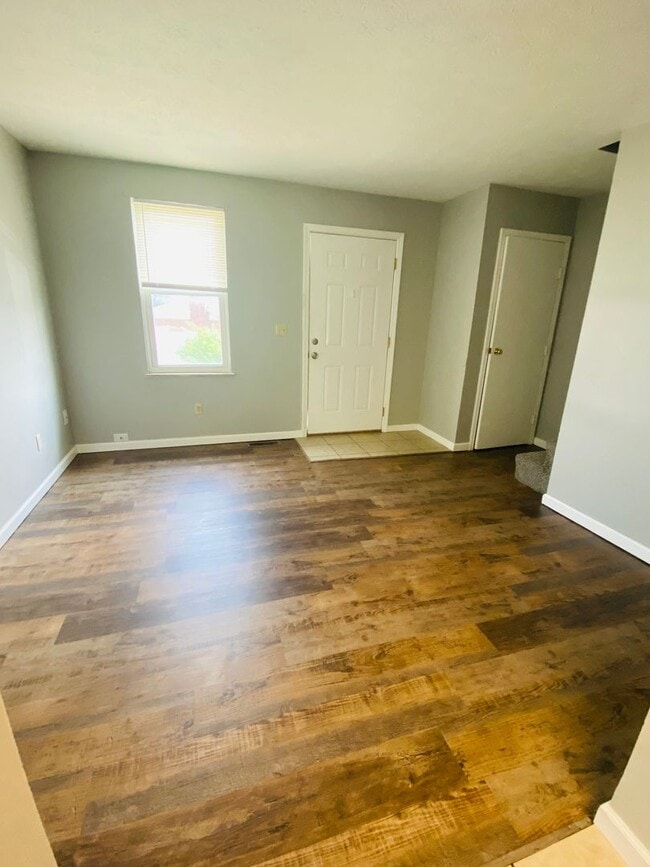 Photo - 1574 Elizabeth St Unit B