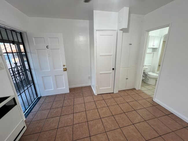 Building Photo - 6928 Benson St Unit C Rental
