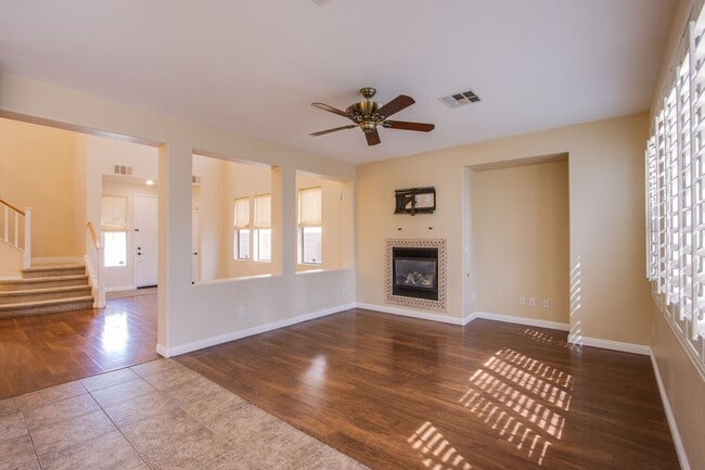 Photo - Beautiful 4 bedroom 3 bath plus loft home in the Vistas in Summerlin!