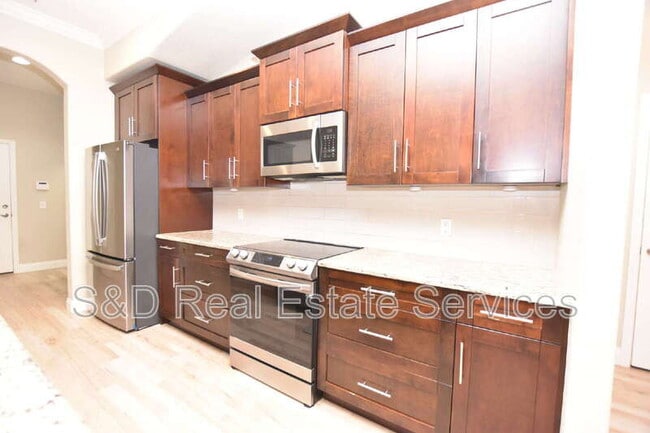 Photo - 6986 Highlands Creek Ave