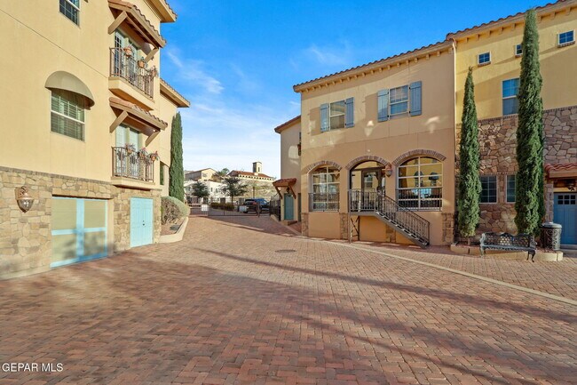 Photo - 6350 Escondido Dr Unit D32