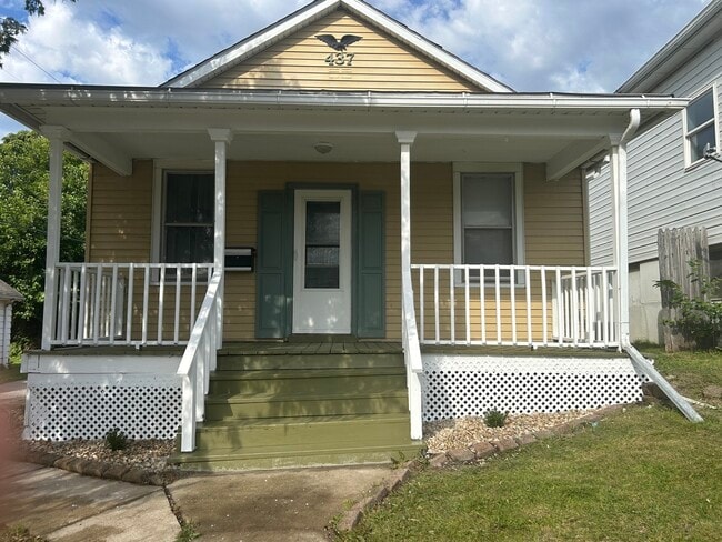 Building Photo - 437 Sterling St Rental