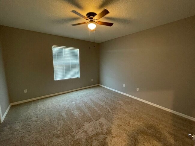 Photo - 315 Arbor Lakes Dr