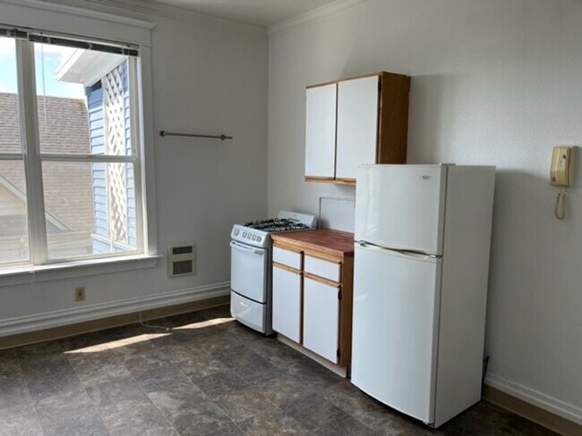 Photo - Camdon - 1 Bedroom - Central District - Vi...