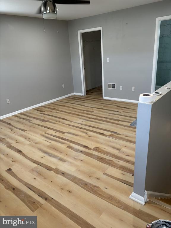 Photo - 9242 Cambridge St