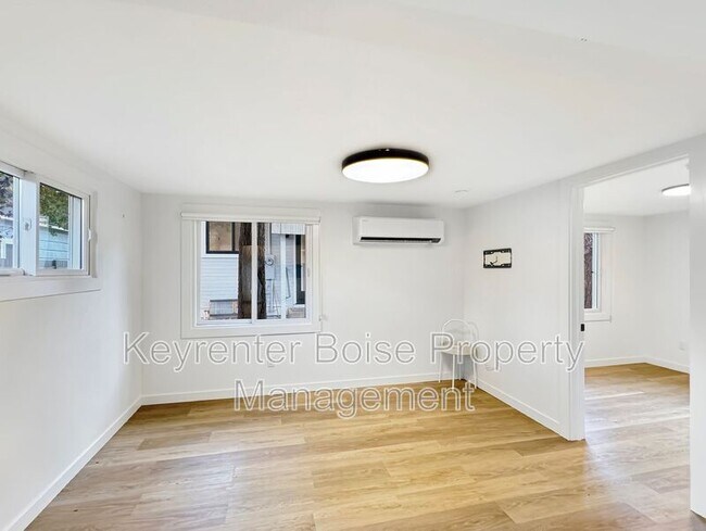 Photo - 1516 1/2 N 7th St