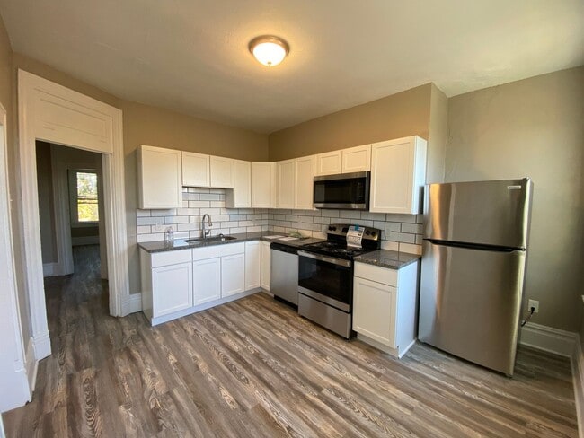 Photo - Gorgeous 1 and 2 bedroom apartments for re... Unit Fl 2