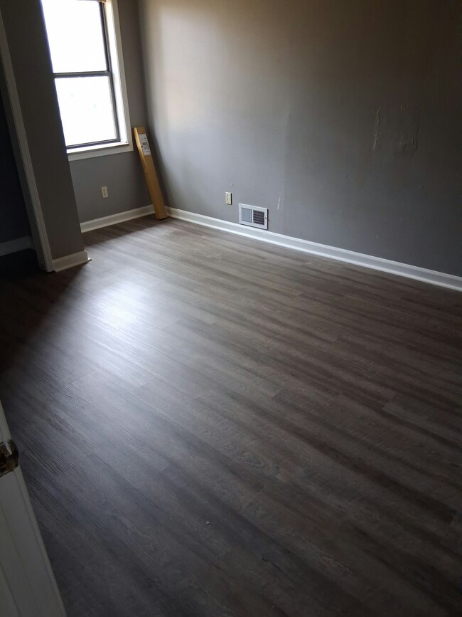 Photo - 1532 Rosewood Cir SE