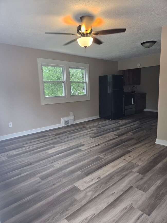 Photo - 2441 Sandpoint Rd Unit Apartment 1