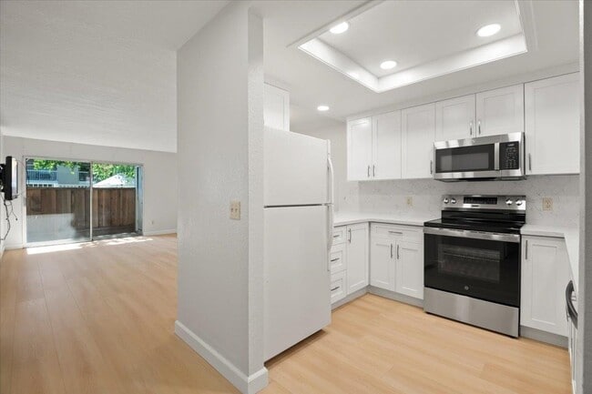 Photo - 1446 Chateau Common Unidad 104