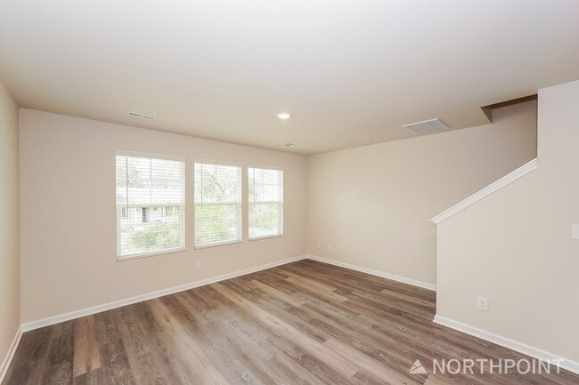 Photo - 1211 Briarhill Rd