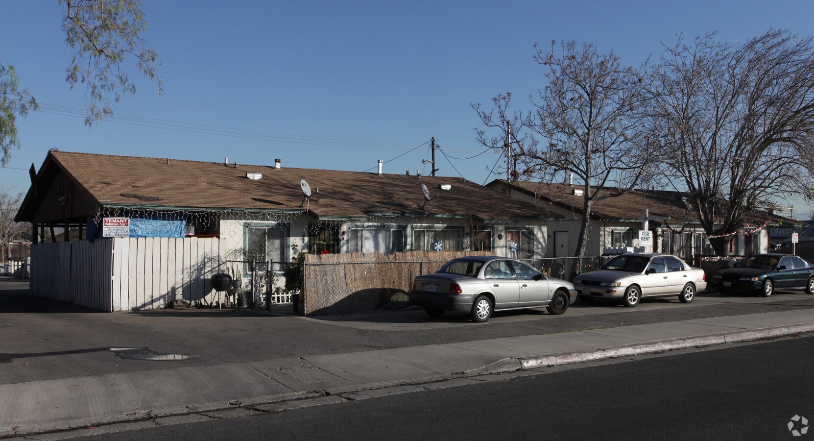 Photo - 8831 Cypress Ave Apartments