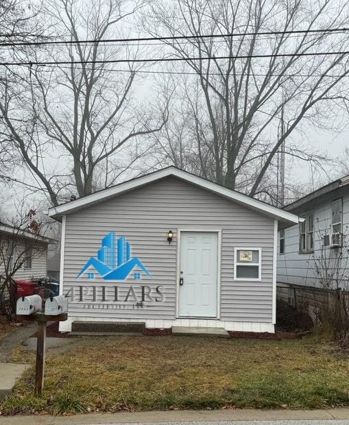 Photo - "Charming 2 Bed, 1 Bath Cedar Lake Rental - Ideal for Cozy Living!"