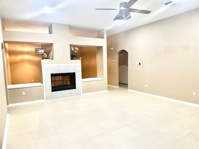 Photo - 23023 Canal Rd