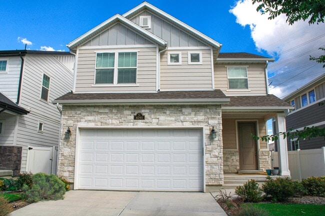 4090 W Red Clover Dr