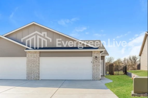 Building Photo - 221 Northern Ct