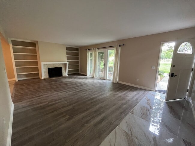 Photo - Spacious 3 Bedroom, 2.5 Bath Condo in a Be...