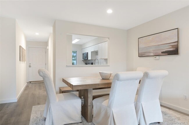 Photo - 34 Montauk Hwy