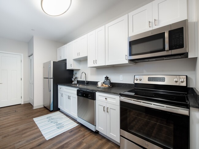 Photo - 170 Ridge Rd Townhome