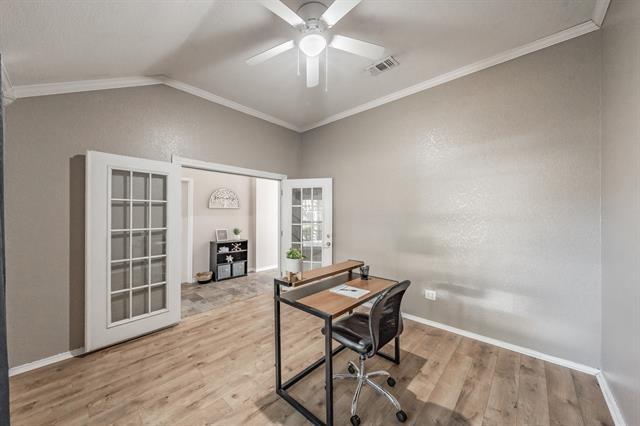 Photo - 620 Jamie Ln