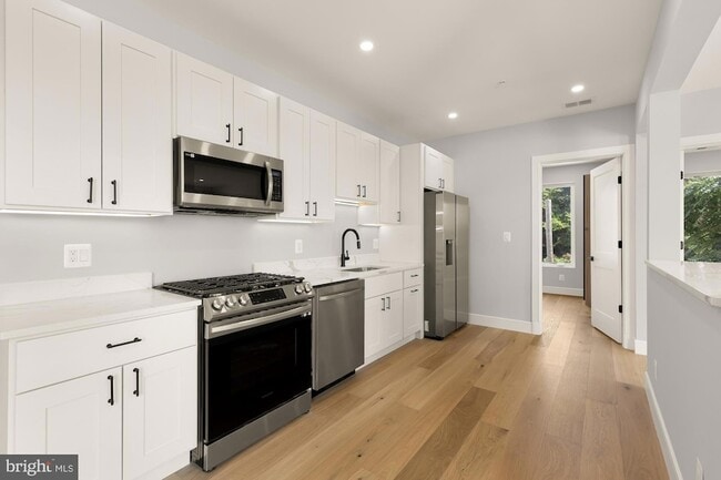 Photo - 3215 Mt Pleasant St NW Unit 301