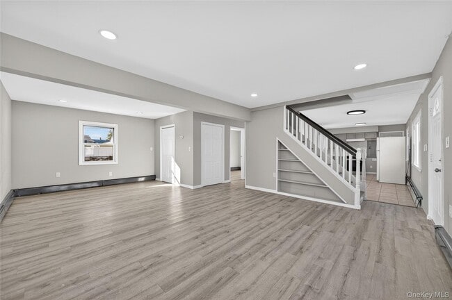 Photo - 28 Candle Ln