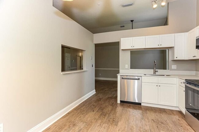 Photo - 8765 Hammond Forest Dr