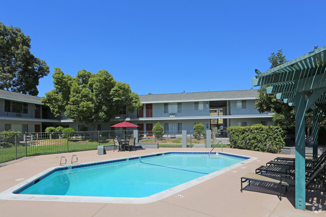 Building Photo - The Timbers Apartments