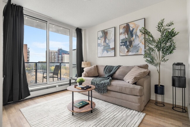 Photo - 434-438 8 Ave SE Unit ID1314556P