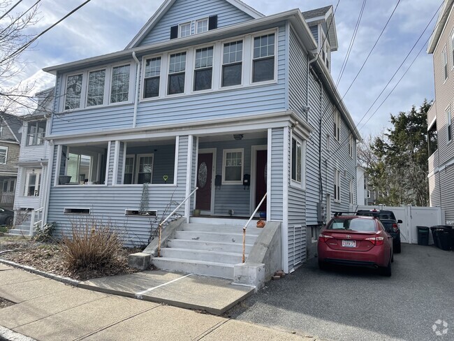 Building Photo - 49 Lafayette St Unit 1 Rental