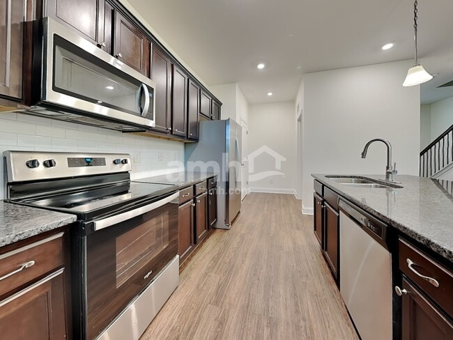 Photo - 194 Pullen Dr