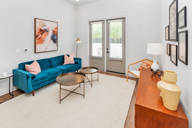 DAWSON PARK APARTMENTS