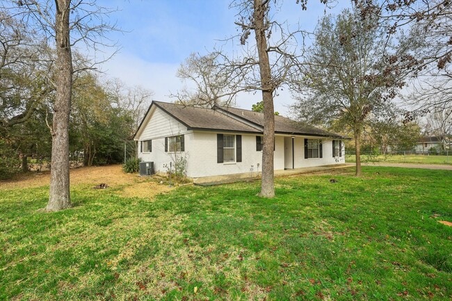 Photo - 3919 Galway Ln