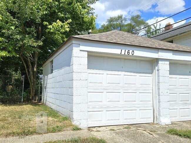 Photo - 1160 Wilson Ave
