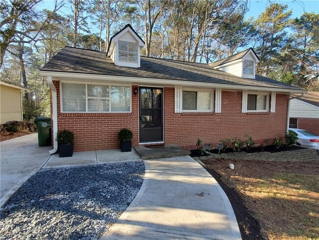 Building Photo - 1153 Ogilvie Dr NE Rental