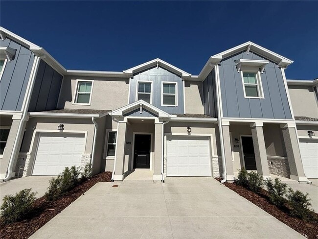 Building Photo - 2533 Skyline Lp