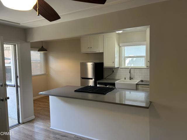 Building Photo - 2661 Los Robles Rd