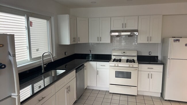 Photo - 22 Marcella St