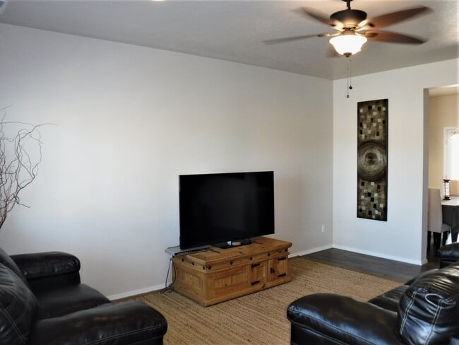 Photo - 4 bed 2.5 bath home just off Pine Ave and N Black Cat Rd.