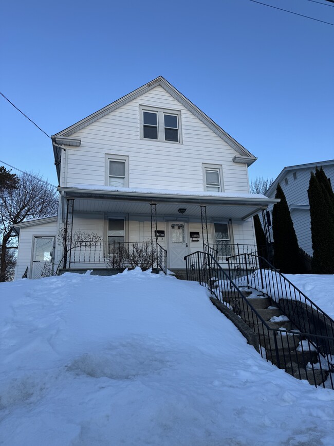 Building Photo - 7 Somers St Unit A