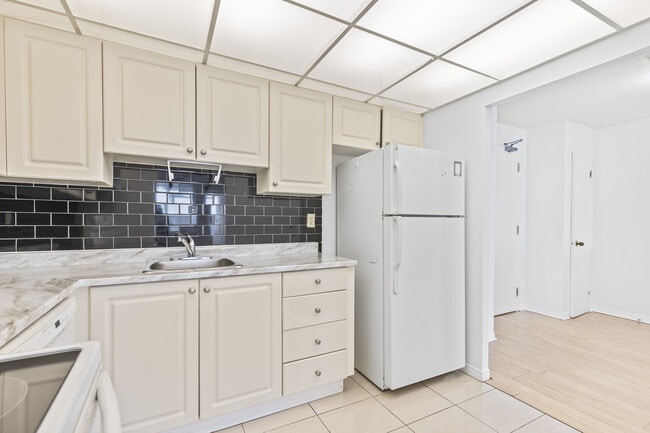 Photo - 115 Hillcrest Ave