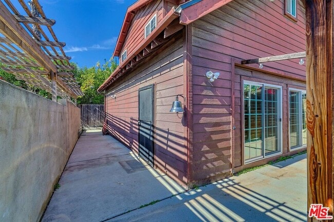 Photo - 1609 E Hillcrest Dr