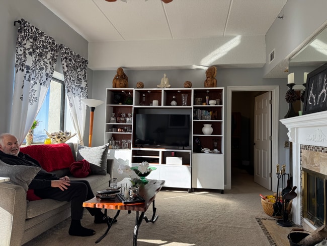 Photo - 303 Sugar Top Dr