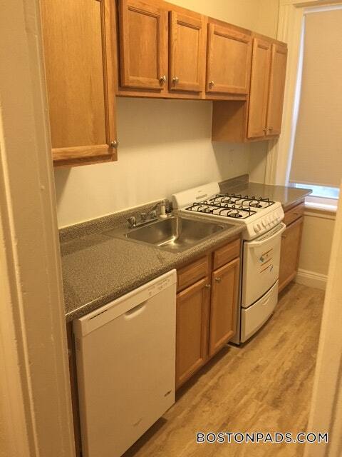 Building Photo - 1687 Commonwealth Ave Rental