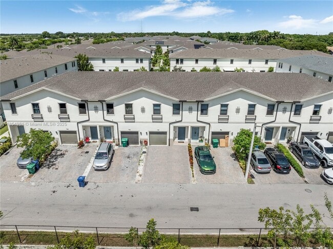 Photo - 1150 SW 6th Ave
