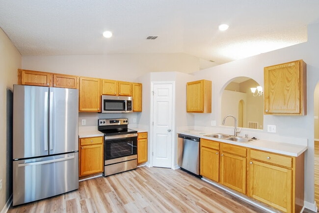 Photo - 1818 Jake Ln